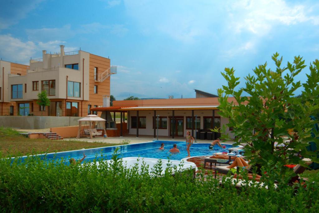 לוזנטס Seagarden Villa Resort מראה חיצוני תמונה