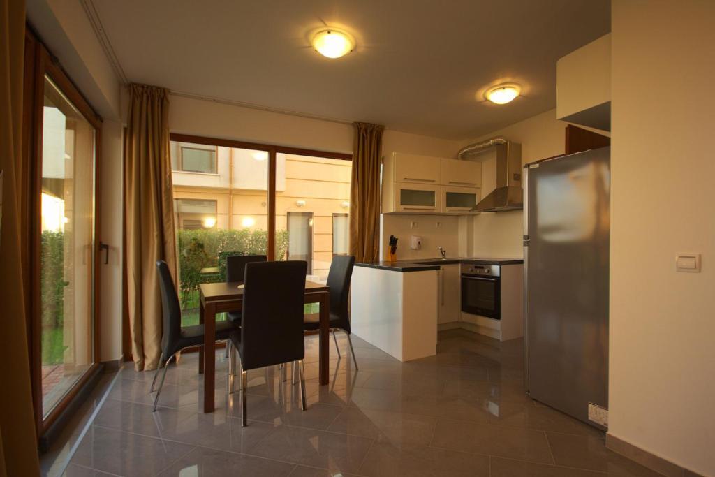 לוזנטס Seagarden Villa Resort חדר תמונה