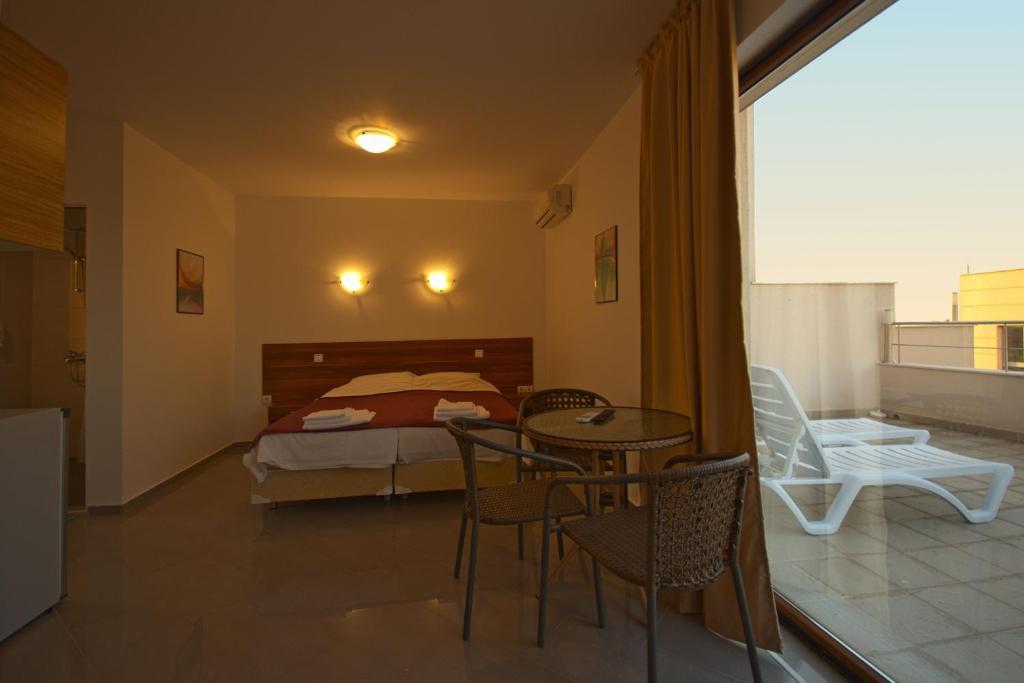 לוזנטס Seagarden Villa Resort חדר תמונה